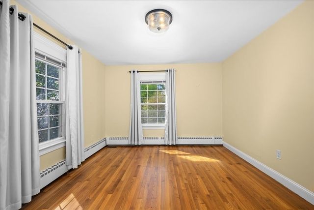 23 Ward St, Auburn, MA 01501
