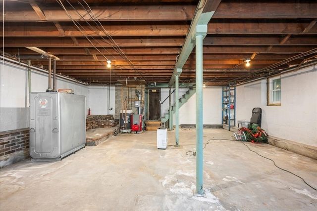 23 Ward St, Auburn, MA 01501