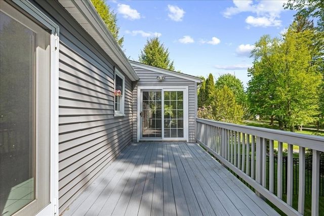 23 Ward St, Auburn, MA 01501
