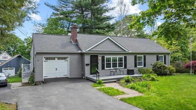 23 Ward St, Auburn, MA 01501