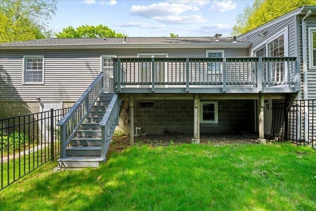 23 Ward St, Auburn, MA 01501