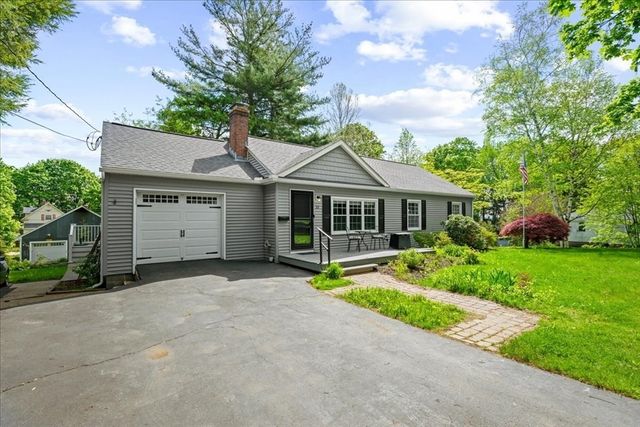 23 Ward St, Auburn, MA 01501