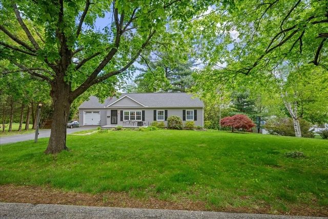 23 Ward St, Auburn, MA 01501