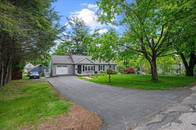 23 Ward St, Auburn, MA 01501