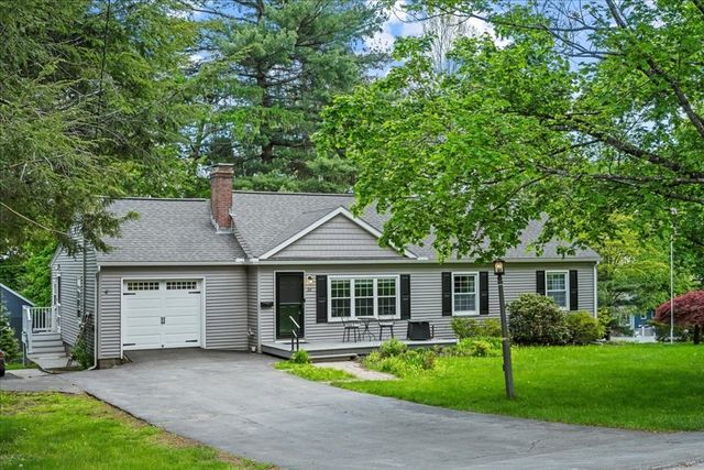 23 Ward St, Auburn, MA 01501