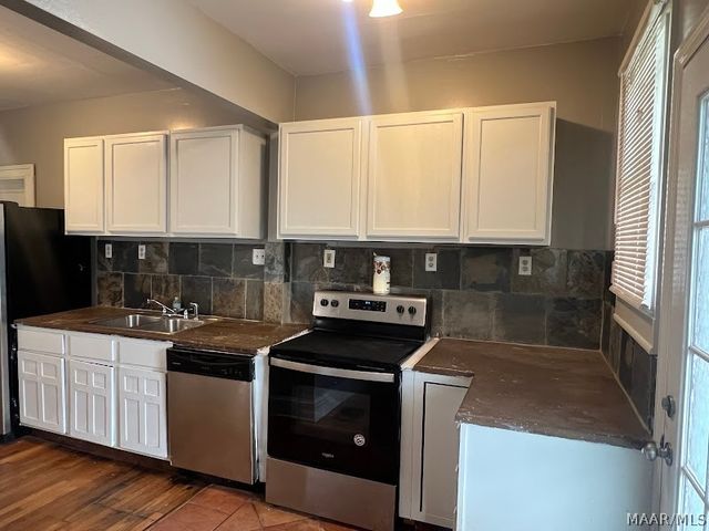 1818 ST CHARLES Avenue, Montgomery, AL 36107