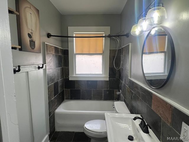 1818 ST CHARLES Avenue, Montgomery, AL 36107