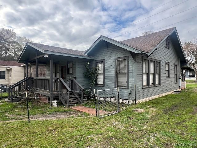 1818 ST CHARLES Avenue, Montgomery, AL 36107