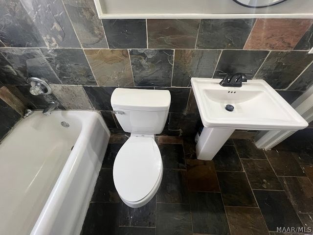 1818 ST CHARLES Avenue, Montgomery, AL 36107