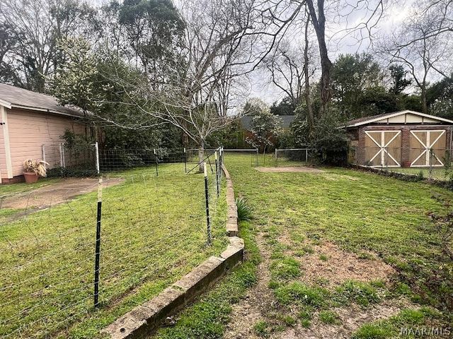 1818 ST CHARLES Avenue, Montgomery, AL 36107