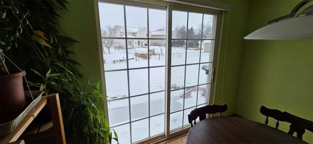 935 74th St Street 1, Cedar Rapids, IA 52402