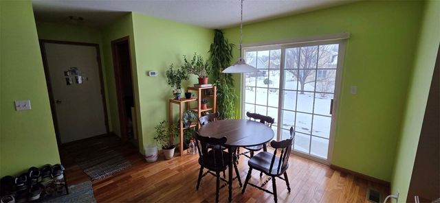 935 74th St Street 1, Cedar Rapids, IA 52402