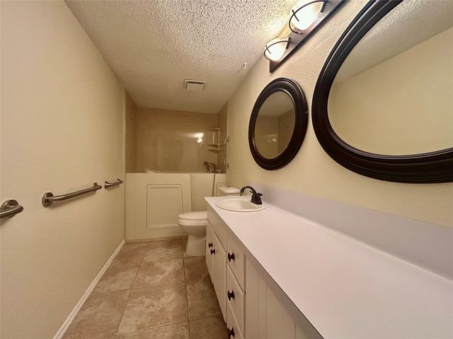 2456 Country Club Drive, Pearland, TX 77581