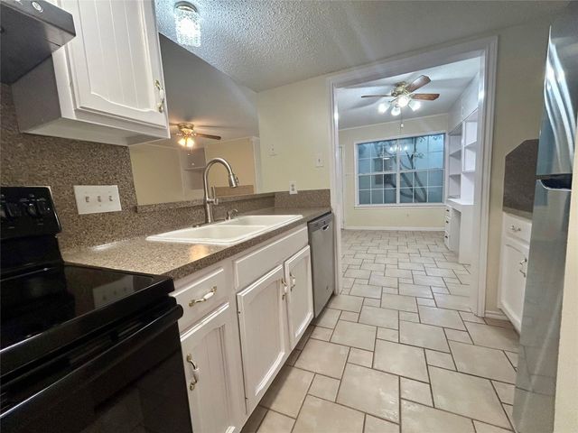 2456 Country Club Drive, Pearland, TX 77581