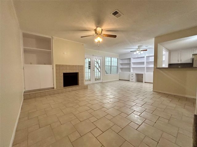 2456 Country Club Drive, Pearland, TX 77581