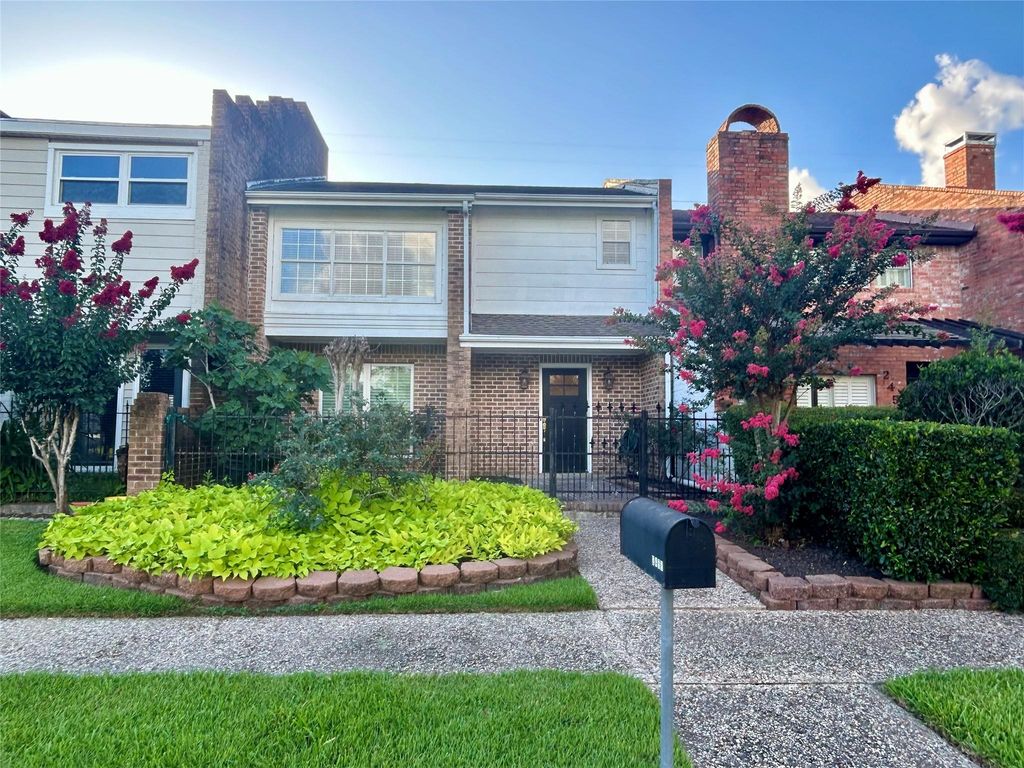 2456 Country Club Drive, Pearland, TX 77581