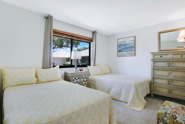 107 Club Drive, Palm Beach Gardens, FL 33418