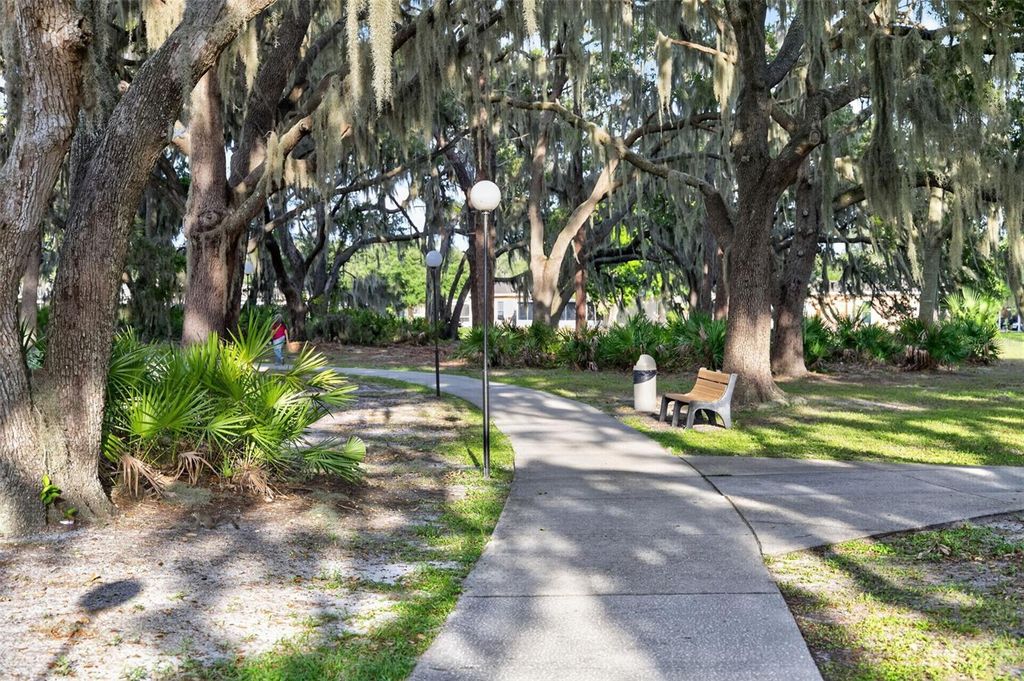 Image 25 of property listing at 3111 CLUB CIRCLE, Lake Wales, FL 33854