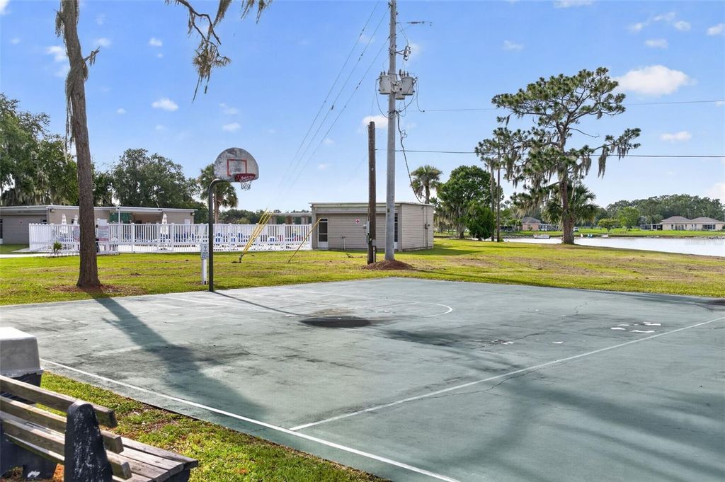 Image 27 of property listing at 3111 CLUB CIRCLE, Lake Wales, FL 33854