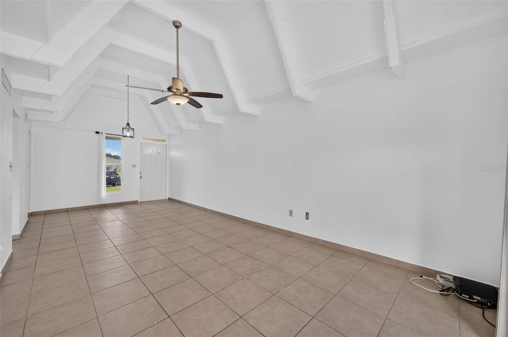 Image 7 of property listing at 3111 CLUB CIRCLE, Lake Wales, FL 33854