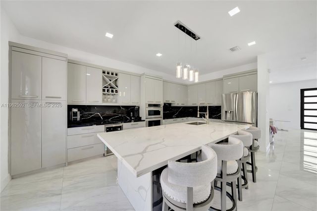 27602 SW 134th Ct, Homestead, FL 33032