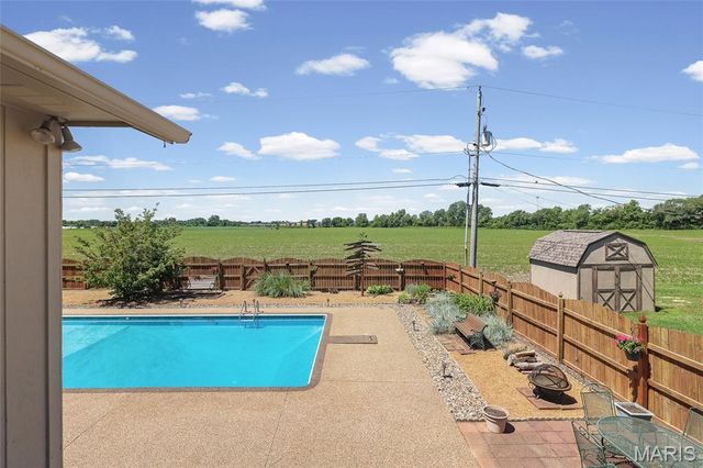 1405 Columbia Road, Dupo, IL 62239