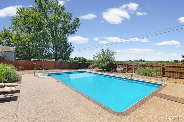 1405 Columbia Road, Dupo, IL 62239