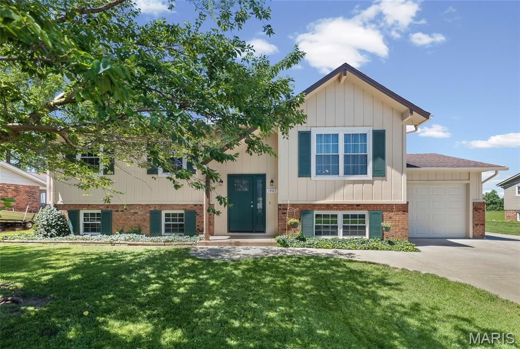 1405 Columbia Road, Dupo, IL 62239