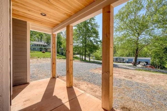 774 Bugscuffle Road, Hiawassee, GA 30548