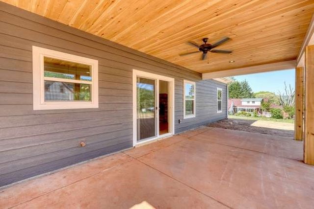 774 Bugscuffle Road, Hiawassee, GA 30548