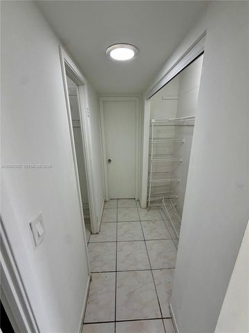 1351 NE Miami Gardens Drive 1215E, Miami, FL 33179