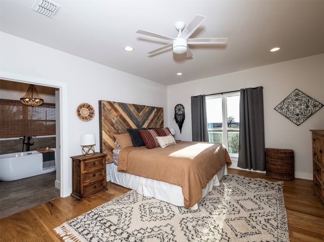 2183 Fm 1749, Forestburg, TX 76239
