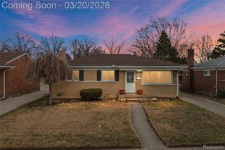 27756 Palmer Boulevard, Madison Heights, MI 48071
