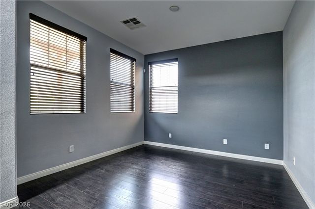 10471 Foggy Glen Avenue, Las Vegas, NV 89135