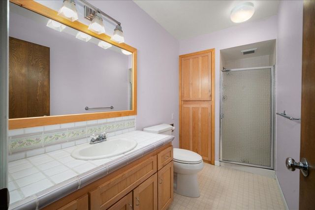 931 W Regent Ct, Spokane, WA 99203