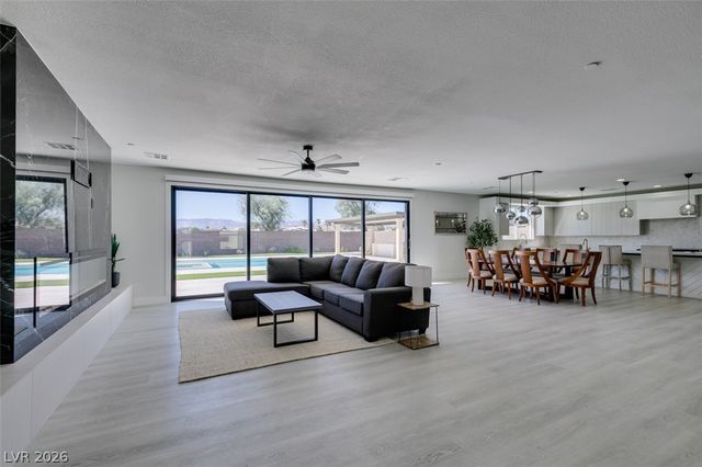 8741 Grand Pass Court, Las Vegas, NV 89113