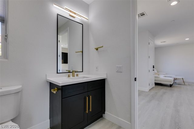 8741 Grand Pass Court, Las Vegas, NV 89113
