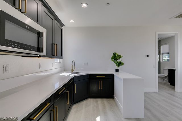 8741 Grand Pass Court, Las Vegas, NV 89113