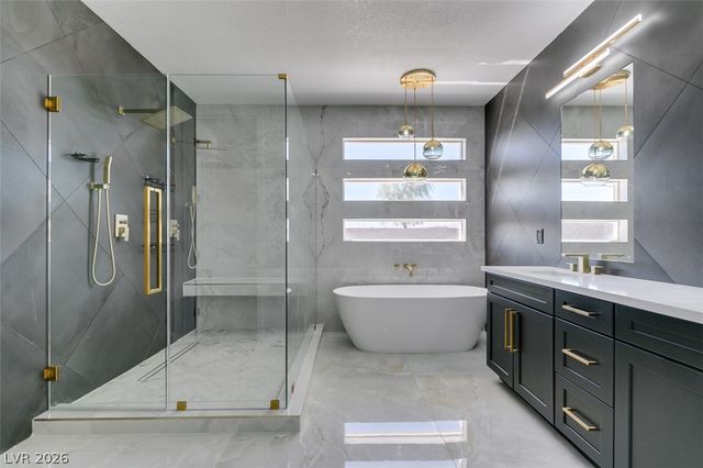 8741 Grand Pass Court, Las Vegas, NV 89113