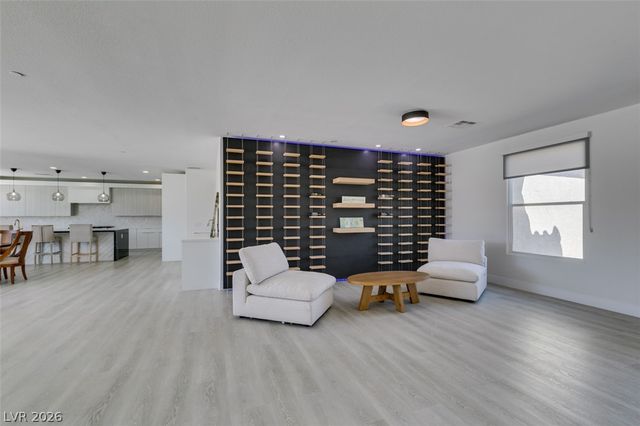 8741 Grand Pass Court, Las Vegas, NV 89113