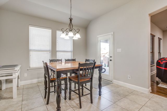 424 Delaware Street, Burleson, TX 76028