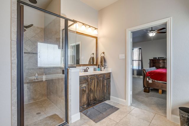 424 Delaware Street, Burleson, TX 76028