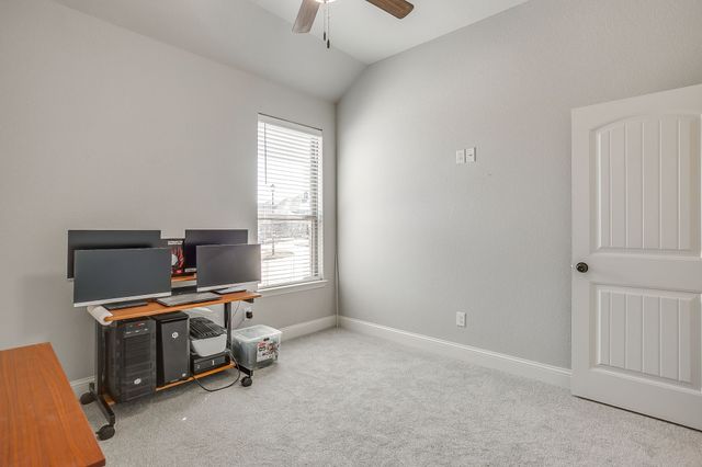 424 Delaware Street, Burleson, TX 76028