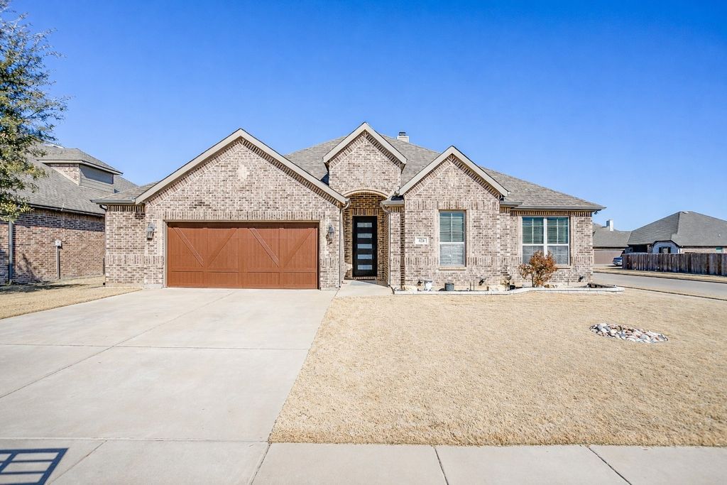 424 Delaware Street, Burleson, TX 76028