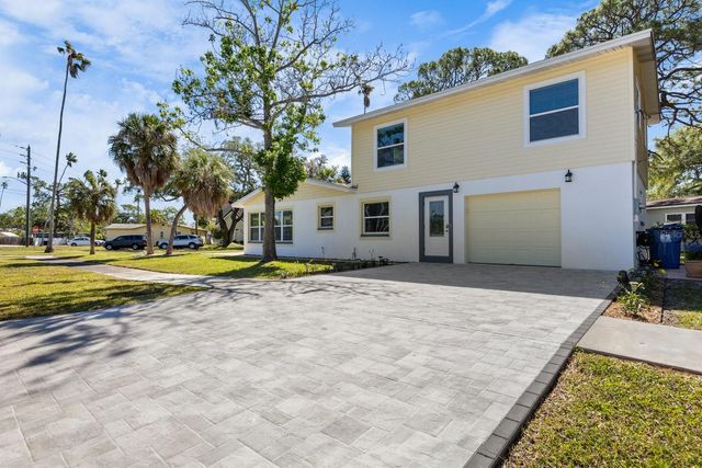 4038 HARRISBURG, St Petersburg, FL 33703