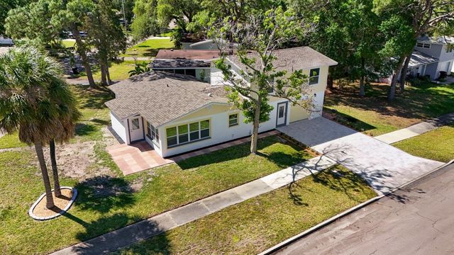 4038 HARRISBURG, St Petersburg, FL 33703