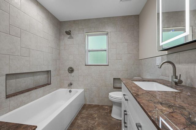 4038 HARRISBURG, St Petersburg, FL 33703