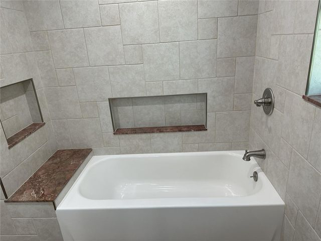 4038 HARRISBURG, St Petersburg, FL 33703