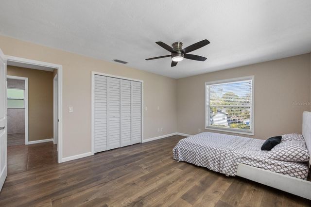 4038 HARRISBURG, St Petersburg, FL 33703