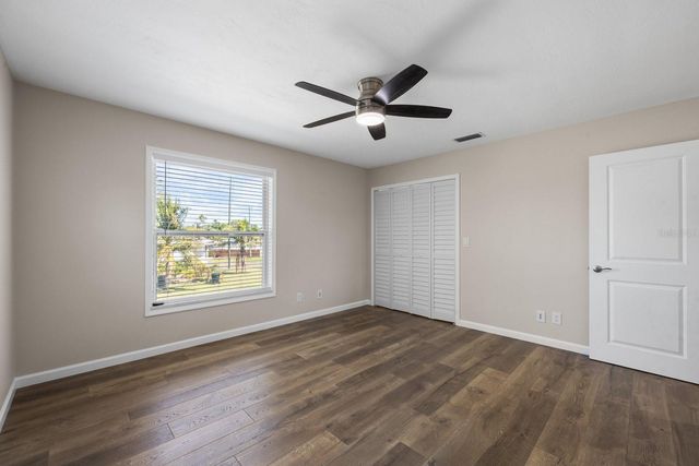 4038 HARRISBURG, St Petersburg, FL 33703
